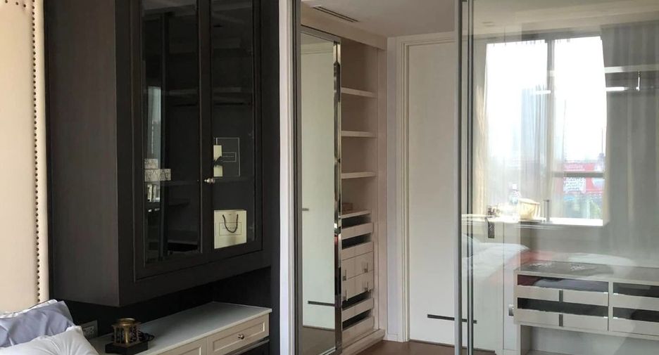 For sale 1 bed condo in Sathon, Bangkok