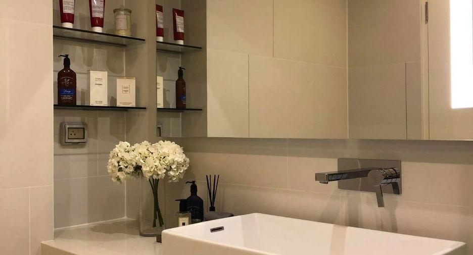 For sale 1 bed condo in Sathon, Bangkok
