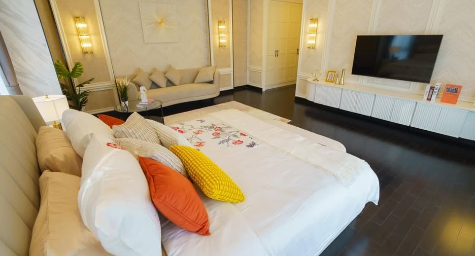 Haus zum Kauf mit 5 Zimmer in Bang Phli, Samut Prakan