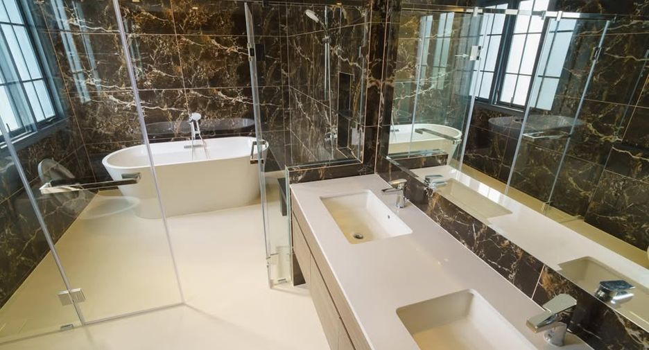 Haus zum Kauf mit 5 Zimmer in Bang Phli, Samut Prakan