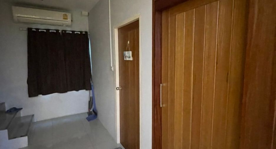 À vendre 2 chambres local commercial à San Sai, Chiang Mai