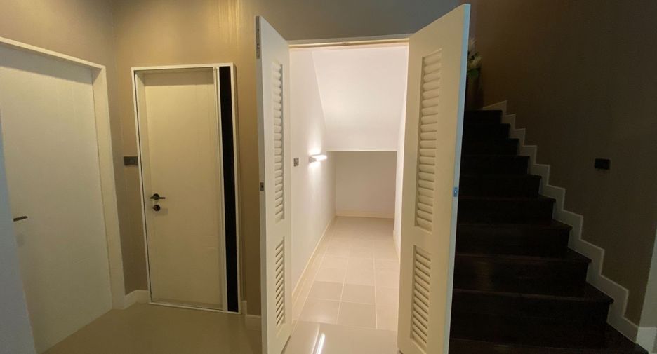 For sale 4 bedrooms house in San Sai, Chiang Mai