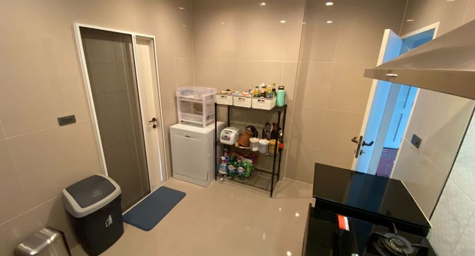 For sale 4 bedrooms house in San Sai, Chiang Mai
