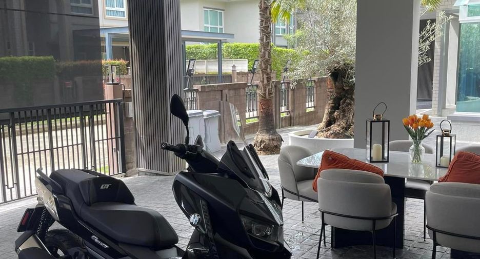 For sale 6 bedrooms house in Mueang Chiang Mai, Chiang Mai