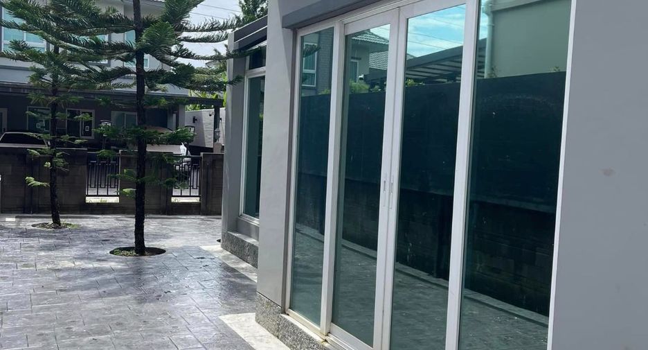For sale 6 bedrooms house in Mueang Chiang Mai, Chiang Mai