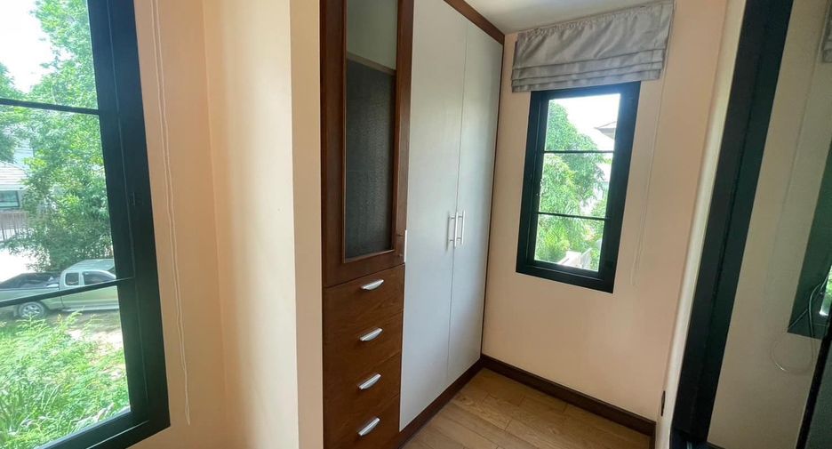 À vendre 4 chambres maison à San Sai, Chiang Mai