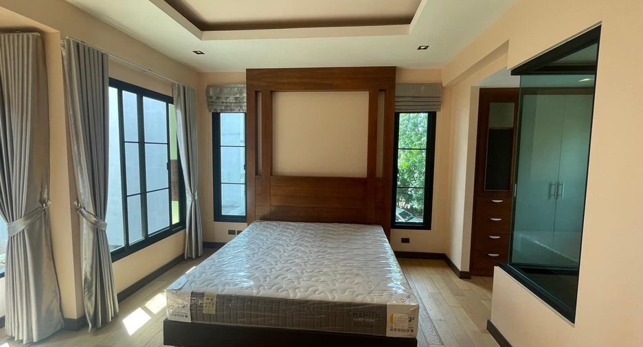 À vendre 4 chambres maison à San Sai, Chiang Mai
