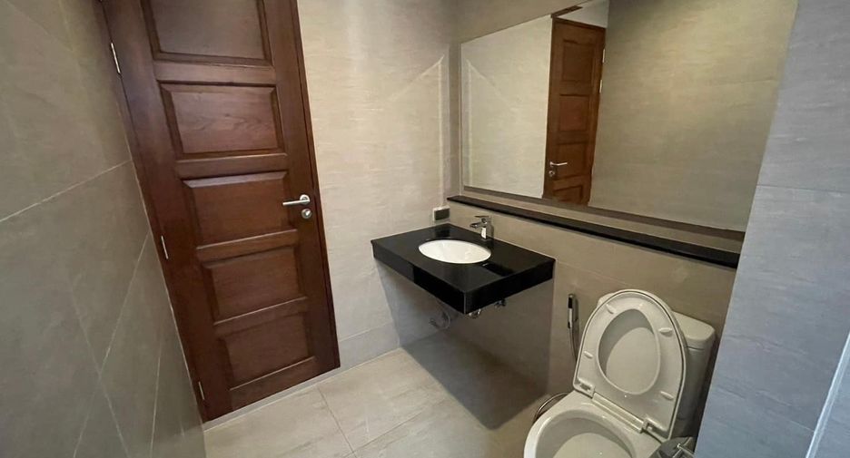 À vendre 4 chambres maison à San Sai, Chiang Mai