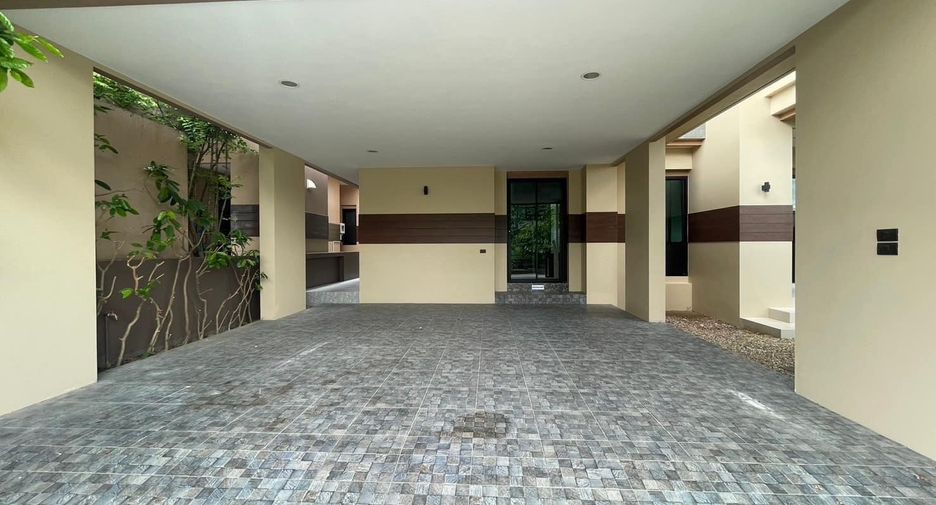 À vendre 4 chambres maison à San Sai, Chiang Mai