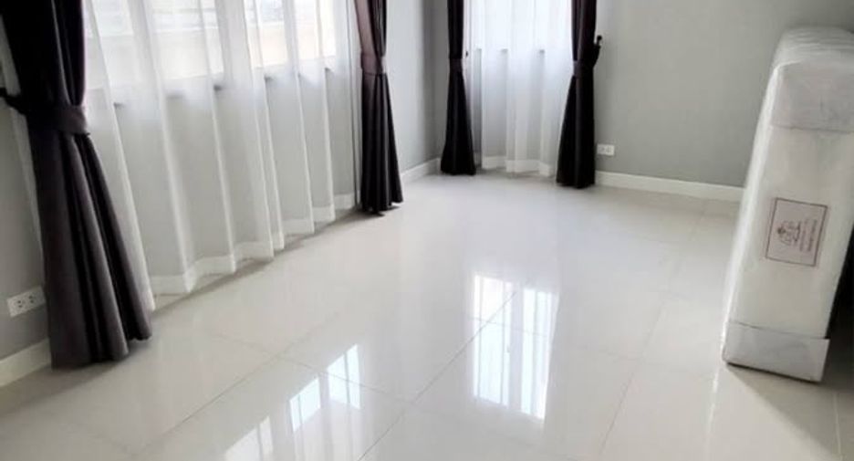 For rent and for sale 4 bedrooms house in San Pa Tong, Chiang Mai