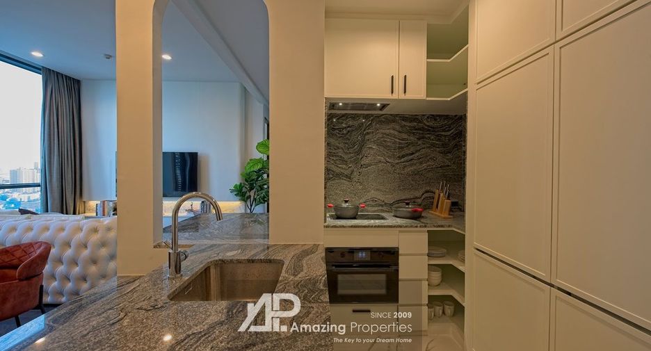 For sale 2 bed condo in Khlong Toei, Bangkok