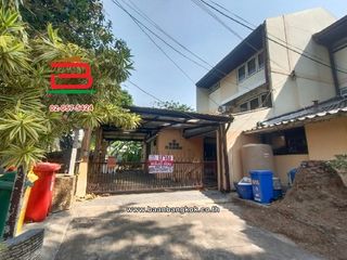 For sale 3 bed townhouse in Lam Luk Ka, Pathum Thani