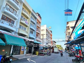 For sale 4 bed retail Space in Mueang Samut Prakan, Samut Prakan