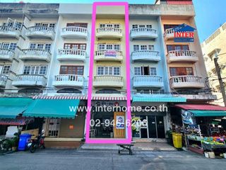 For sale 4 bed retail Space in Mueang Samut Prakan, Samut Prakan