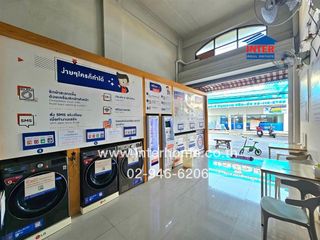 For sale 4 bed retail Space in Mueang Samut Prakan, Samut Prakan