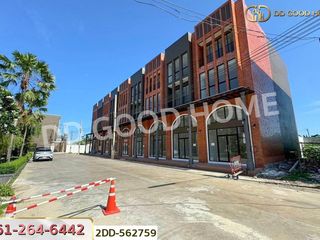 For sale 5 bed retail Space in Mueang Nakhon Si Thammarat, Nakhon Si Thammarat