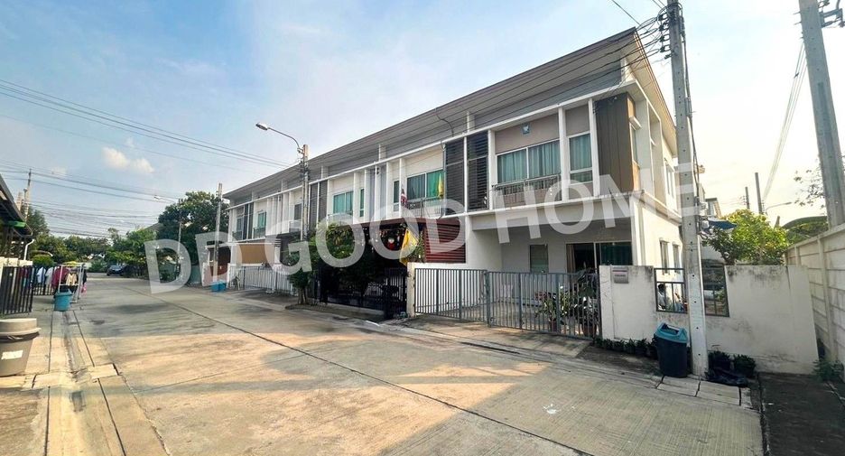 For sale 3 Beds townhouse in Sai Noi, Nonthaburi