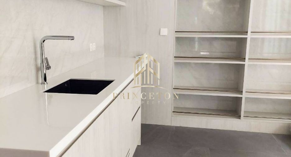 For rent 4 bedrooms house in Saphan Sung, Bangkok
