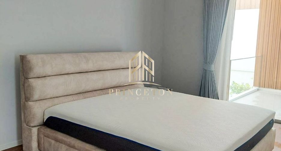 For rent 4 bedrooms house in Saphan Sung, Bangkok