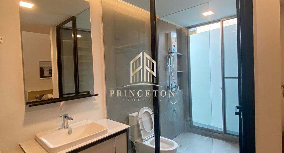 For rent 4 bedrooms house in Saphan Sung, Bangkok