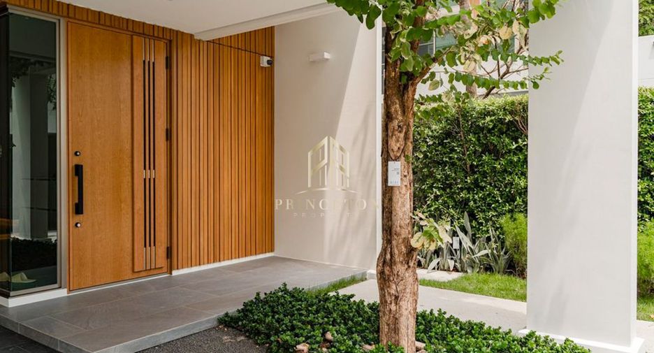 For rent 4 bedrooms house in Saphan Sung, Bangkok