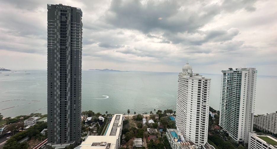 For sale 2 bedrooms condo in North Pattaya, Pattaya