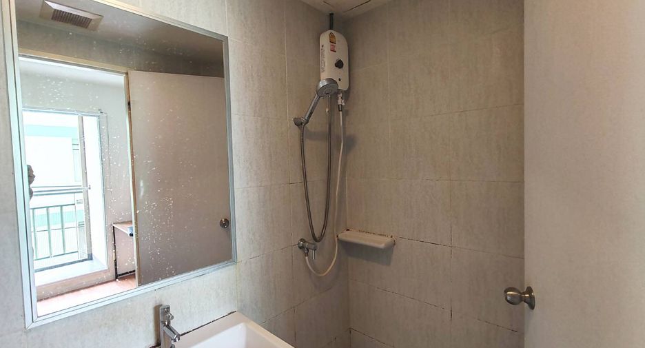For sale 1 bed condo in Phasi Charoen, Bangkok