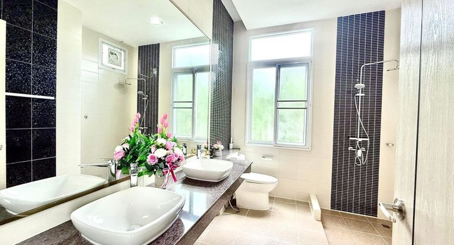 Casa en venta de 3 habitaciones en Bang Lamung, Chonburi