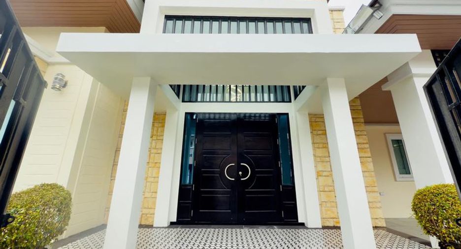 Casa en venta de 3 habitaciones en Bang Lamung, Chonburi