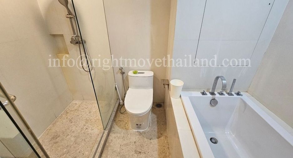 For rent 3 bed condo in Watthana, Bangkok