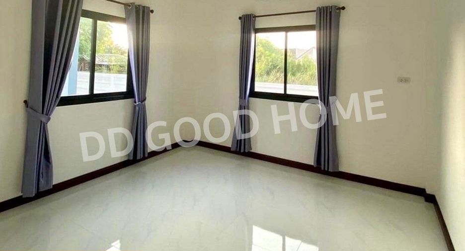 For sale 2 bed house in Ban Bueng, Chonburi