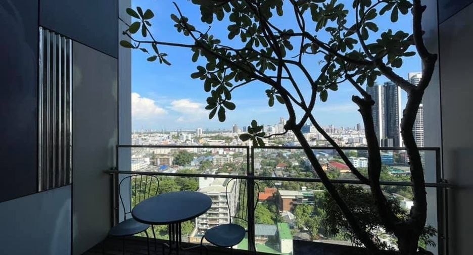 For rent 2 bedrooms condo in Sathon, Bangkok