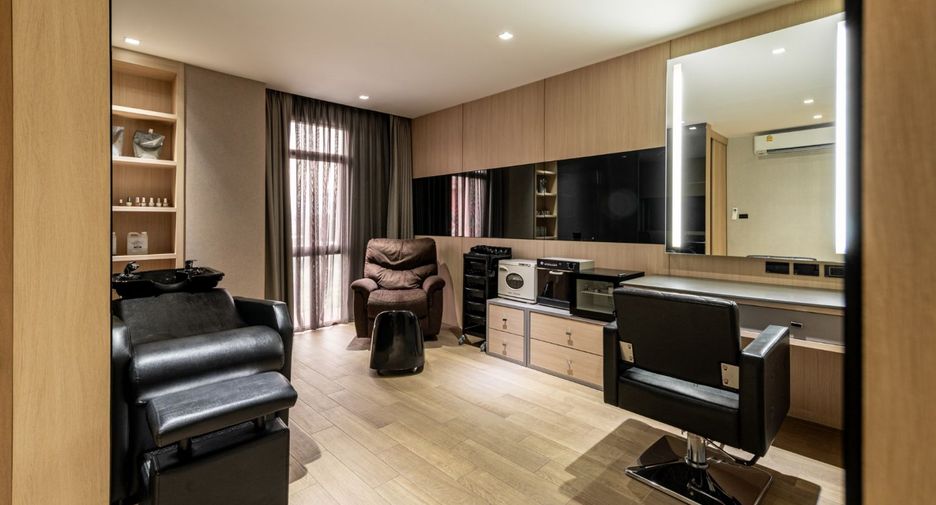 Haus zur Miete und zum Kauf mit 12 Zimmer in Saphan Sung, Bangkok