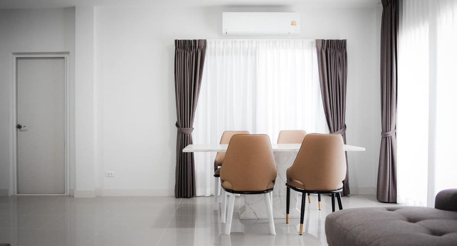 Haus zur Miete mit 3 Zimmer in Bang Phli, Samut Prakan