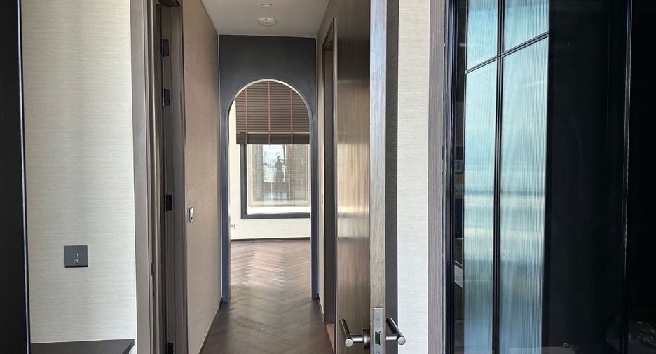 For rent and for sale 2 bed condo in Khlong Toei, Bangkok