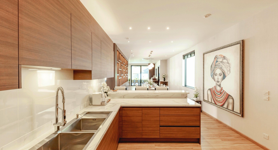 For sale 5 ベッドルーム villa in Mueang Chiang Mai, Chiang Mai