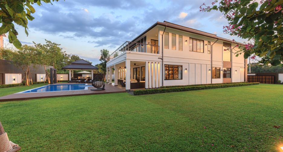 For sale 5 ベッドルーム villa in Mueang Chiang Mai, Chiang Mai