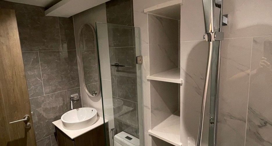 For sale 1 bed condo in Huai Khwang, Bangkok