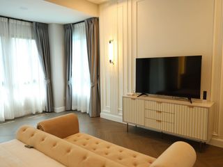 For rent 5 Beds villa in Saphan Sung, Bangkok