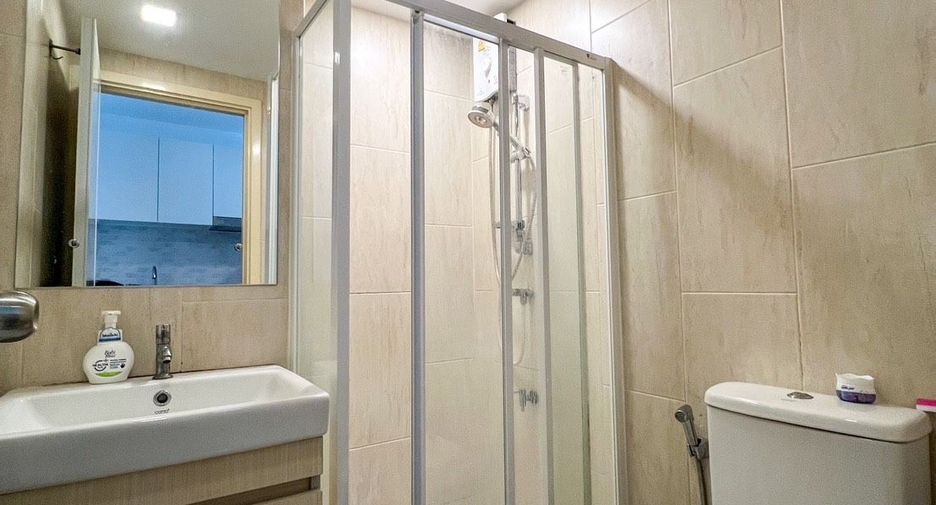 For sale 1 Beds condo in Lat Phrao, Bangkok