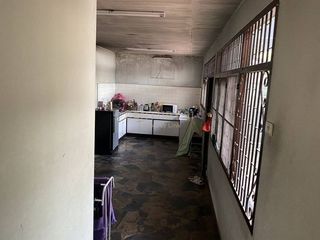 出售 3 卧室 独立屋 在 Din Daeng, 曼谷