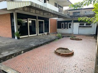 出售 3 卧室 独立屋 在 Din Daeng, 曼谷