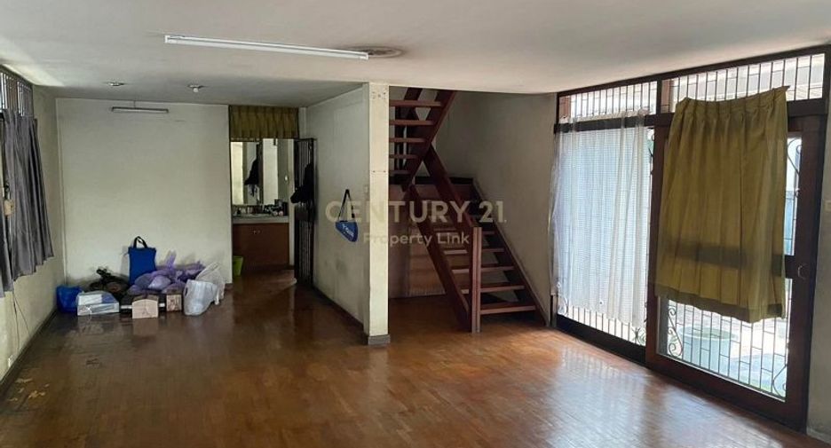 For sale 3 bedrooms house in Din Daeng, Bangkok