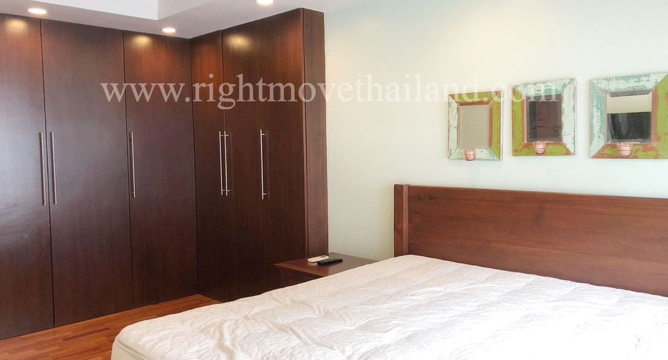 For sale 2 bedrooms condo in Watthana, Bangkok
