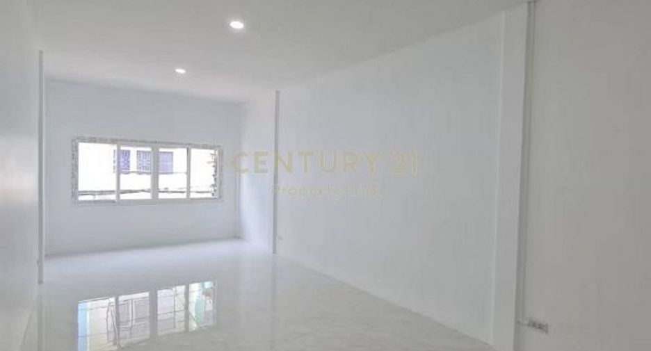 Reihenhaus zum Kauf mit 3 Zimmer in Din Daeng, Bangkok