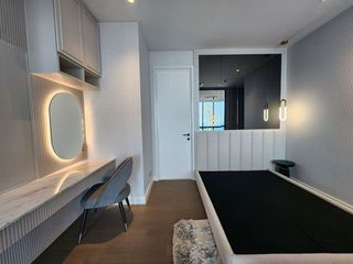 For rent 4 bedrooms condo in Sathon, Bangkok