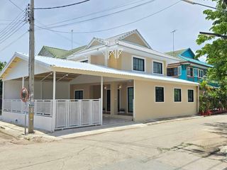 For sale 5 Beds townhouse in Sai Noi, Nonthaburi
