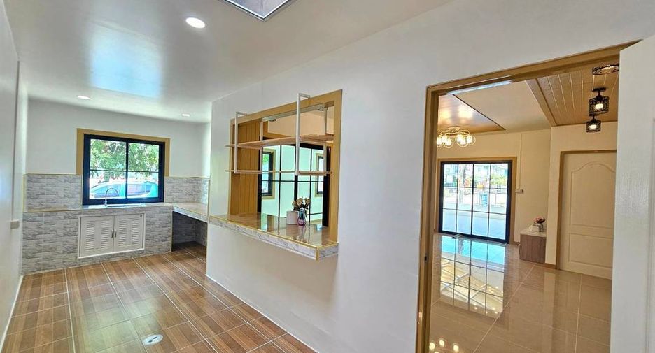 For sale 5 Beds townhouse in Sai Noi, Nonthaburi