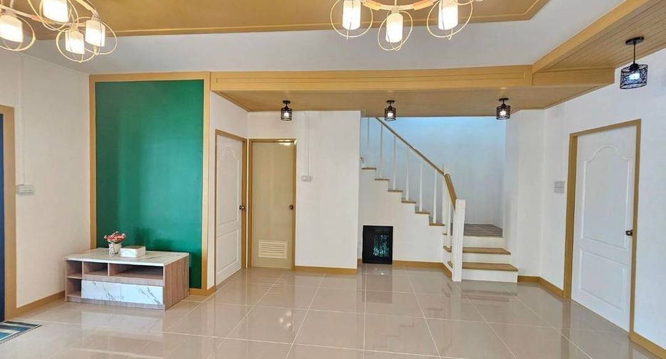 For sale 5 Beds townhouse in Sai Noi, Nonthaburi