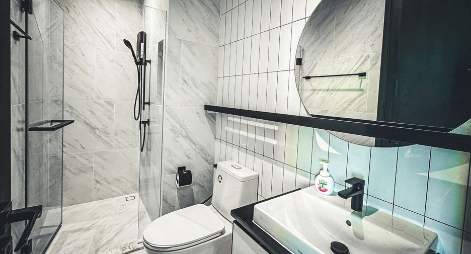 For rent and for sale 2 bedrooms condo in Khlong San, Bangkok